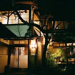 https://hakonowa.hotelshakone.com